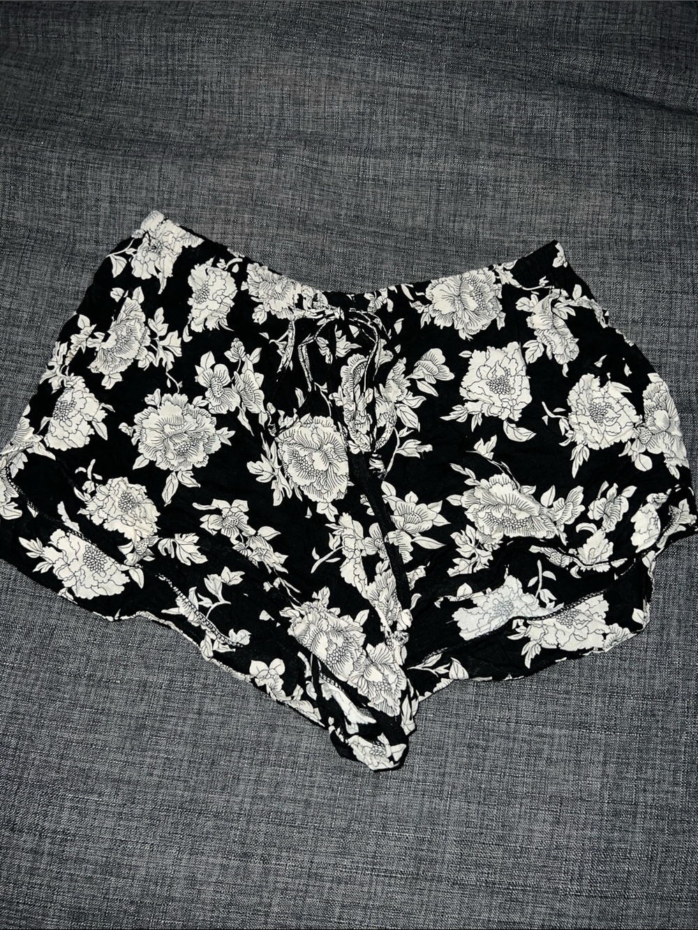 Brandy Melville Black and White Floral Lightweight Lounge Shorts